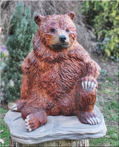 sitzender b�r, sitting bear, holz, kettens�ge, motors�ge, grizzly. jochen adam, chainsaw, schnitzen, carving