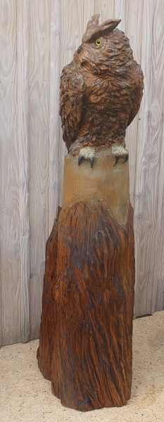 eule uhu motors�ge kettens�ge schnitzen holz kunst holzwerker