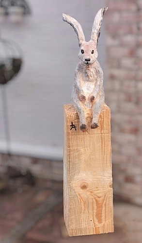 feldhase Hase rabitt holzwerker brown hare chainsaw motors�ge kettens�ge jochen adam