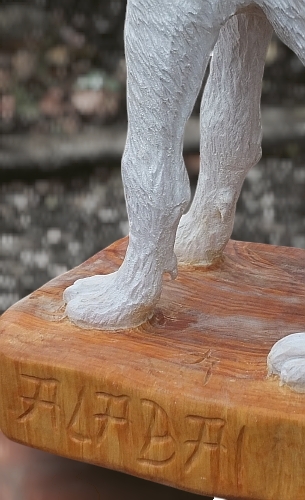 owtscharka alabai mittelasiatischer sch�ferhund hund holz motors�ge kettens�ge schnitzen chainsaw carving holzwerker jochen adam