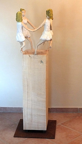 skulptur tanzen holz schnitzen carving motorsge kettensge holzwerker jochen adam